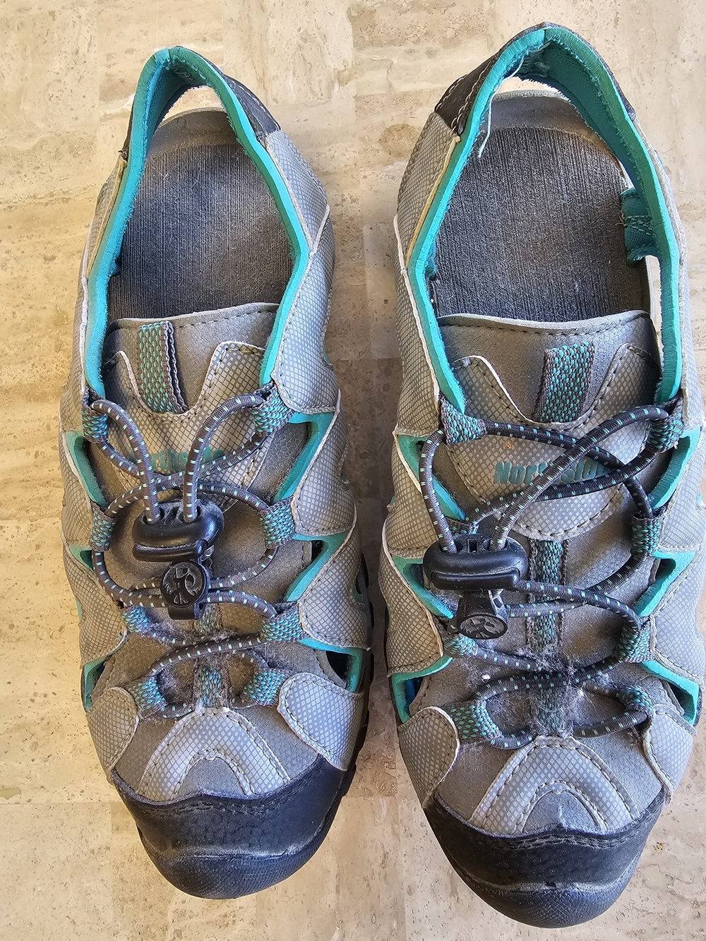 The Northside Women's Gray and Teal Active Sandals